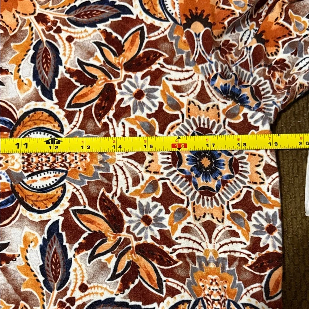 Cupio Vibrant Floral Long Sleeve Top - Picture 7 of 8